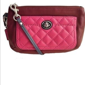 COACH PARK QUILTED LEATHER MEDIUM WRISTLET Style: F50097